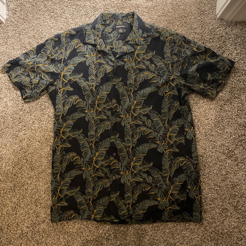 Claiborne button down collared top